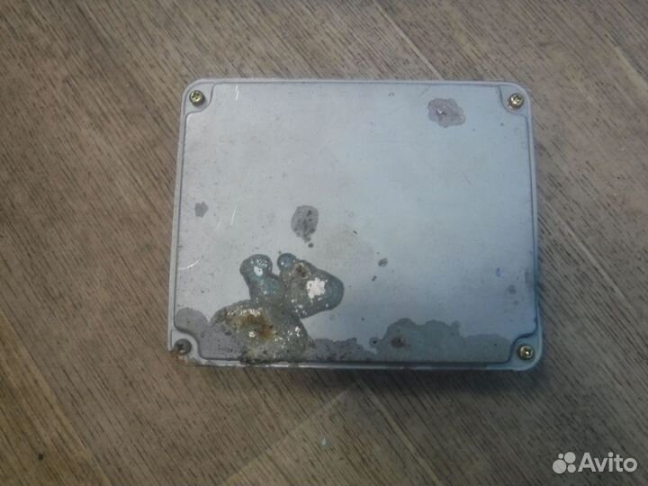 Эбу (блок управления двигателем) Mazda Demio 1999