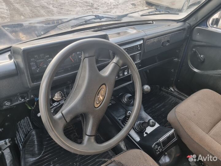 LADA 4x4 (Нива) 1.7 МТ, 2006, 200 000 км