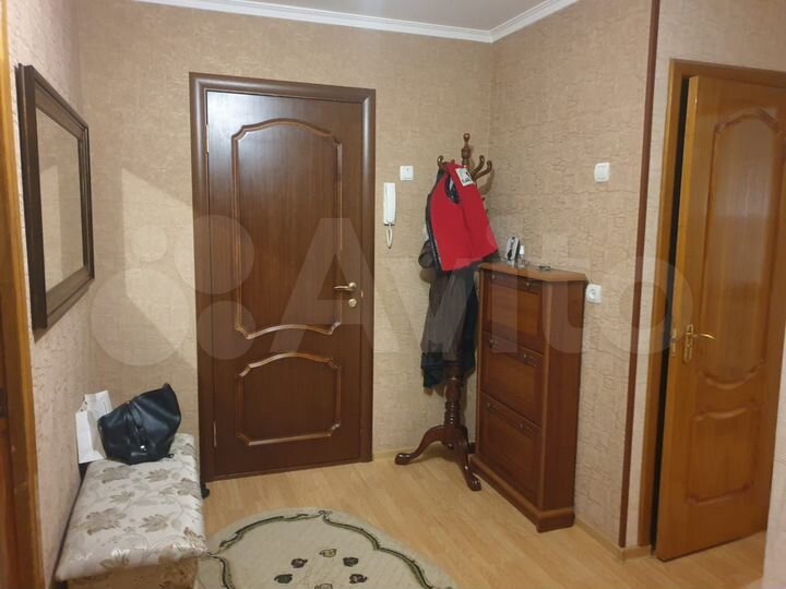 3-к. квартира, 71 м², 3/5 эт.