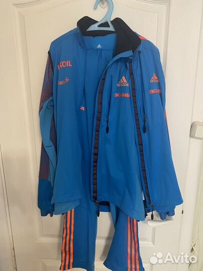 Разминочный костюм adidas