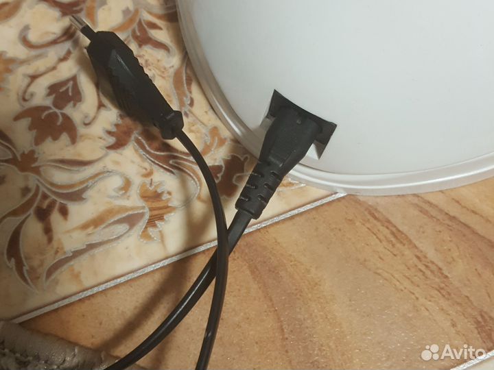 Лампа для ногтей