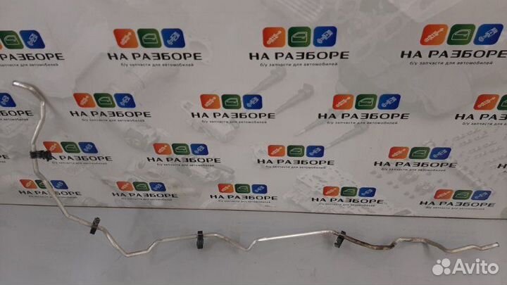 Патрубок системы охлаждения передний Lexus Lx570 3