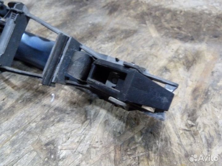 Ручка наружная двери передней левая Skoda Octavia