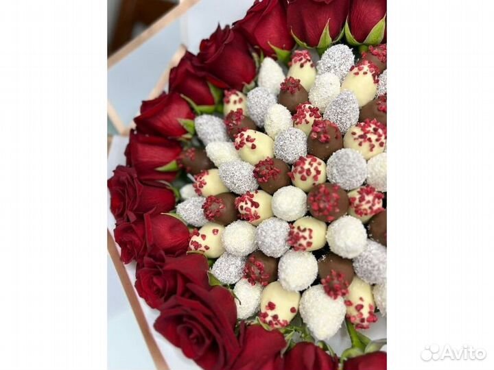 Набор клубники в шоколаде и бананы в шоколаде KLN-2811