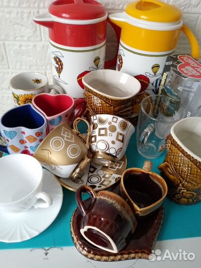 Термос и кружки