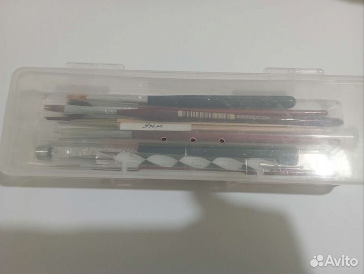 Кисточки для дизайна ногтей