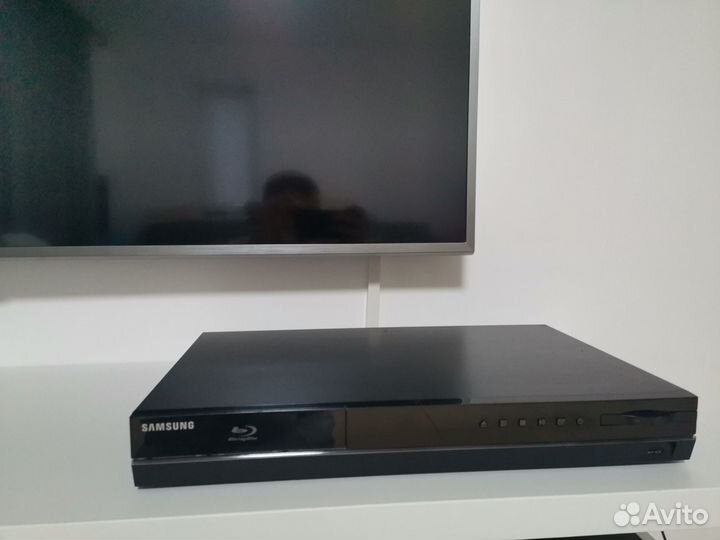 Blu-ray плеер-рессивер от домашнего кинотеатра 5.1