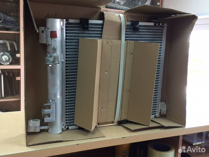 Радиатор кондиционера Опель Астра / Зафира