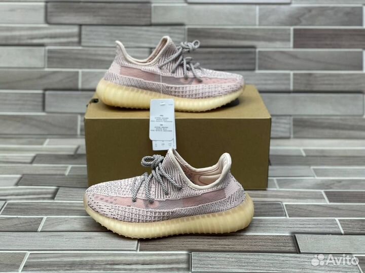 Кроссовки Adidas Yeezy Boost 350 v2 Synth (36-40)