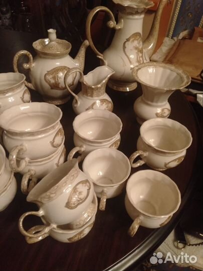 Чайный сервис и кофейный