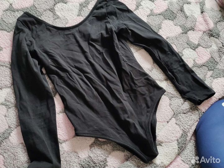 Пподам купальник для гимнастики