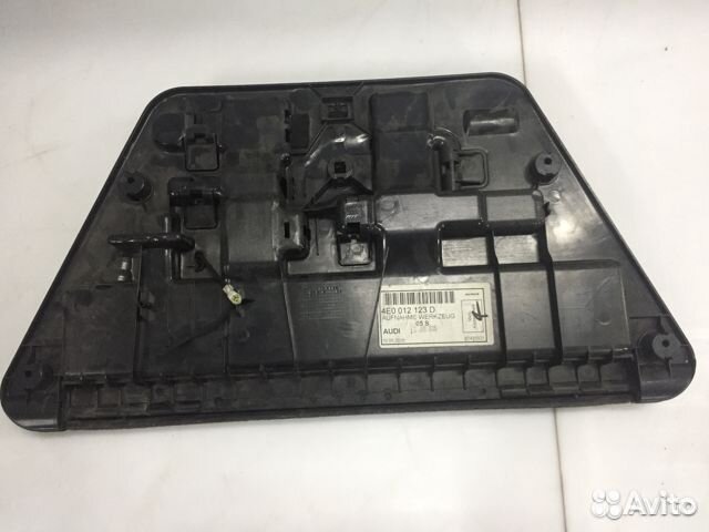 Ящик для инструмента Audi A8 D3 04-10