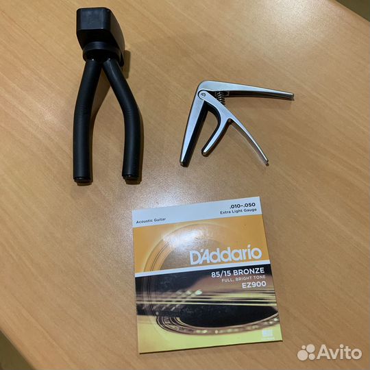 Акустическая гитара martinez