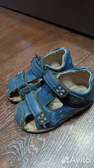 Сандалики детские