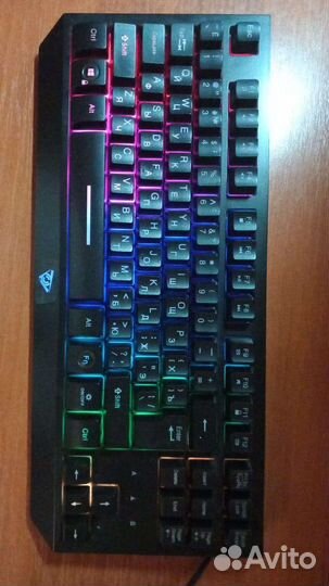 Игровая клавиатура qcyber tomahawk tkl