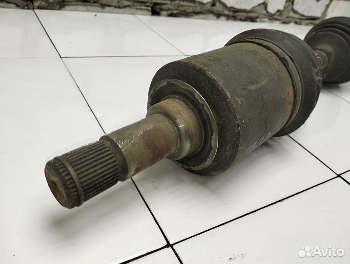 Полуось передняя левая Mercedes W163 Ml