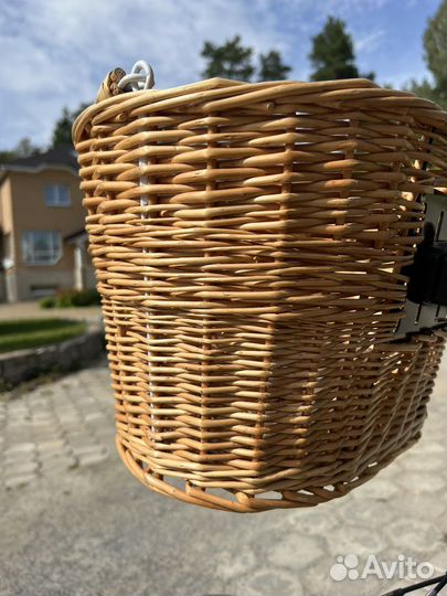 Корзинка для велосипеда плетеная