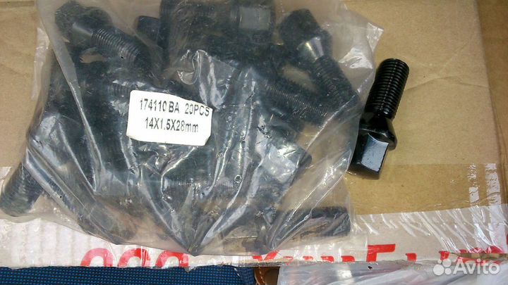 Болты колеса