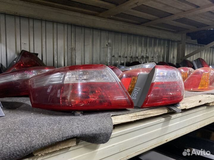 Фонарь Toyota Camry 40 правый левый