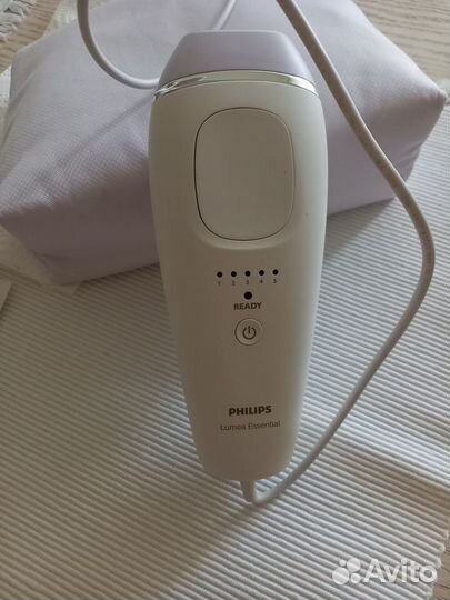 Фотоэпилятор Philips Lumea Essential BRI863/00