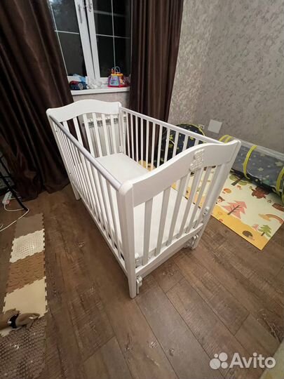 Детская кроватка с маятником Гандылян Ванечка