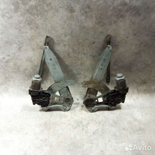 Стеклоподьемник задний Ниссан Ноте