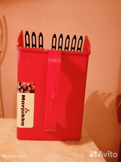 Устройство(комбайн) для сбора ягод