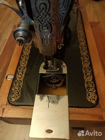 Подольская ручная швейная антикварная машинка