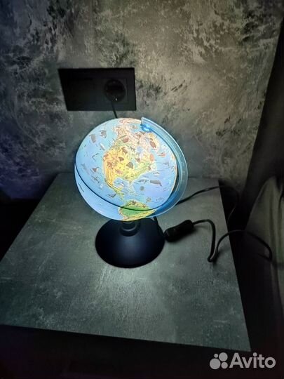 Глобус с животными подсветкой ночник
