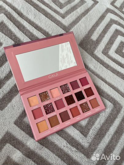 Палетка теней Nude Eye