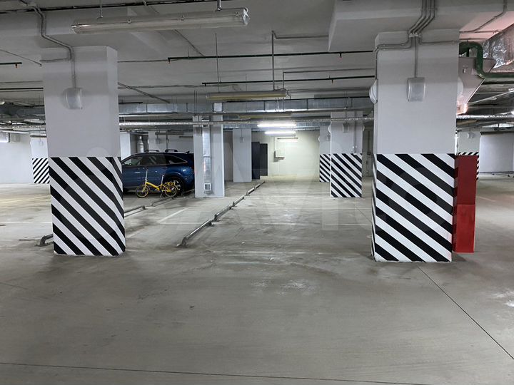 Машиноместо, 14 м²