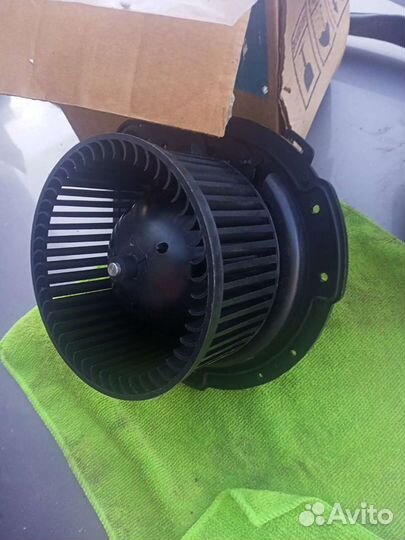 Вентилятор печки VW Golf II Jetta Passat B3 T4 Aud