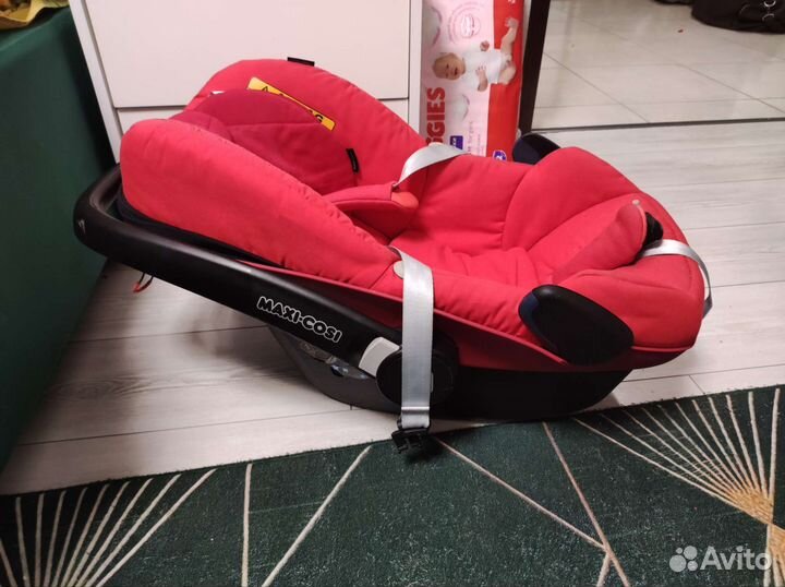 Детское автокресло от 0 maxi cosi