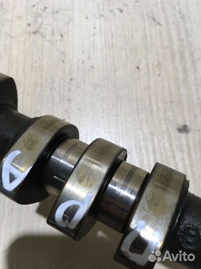 Распредвал впускной правый Ауди A6 C5 2.8 AMX