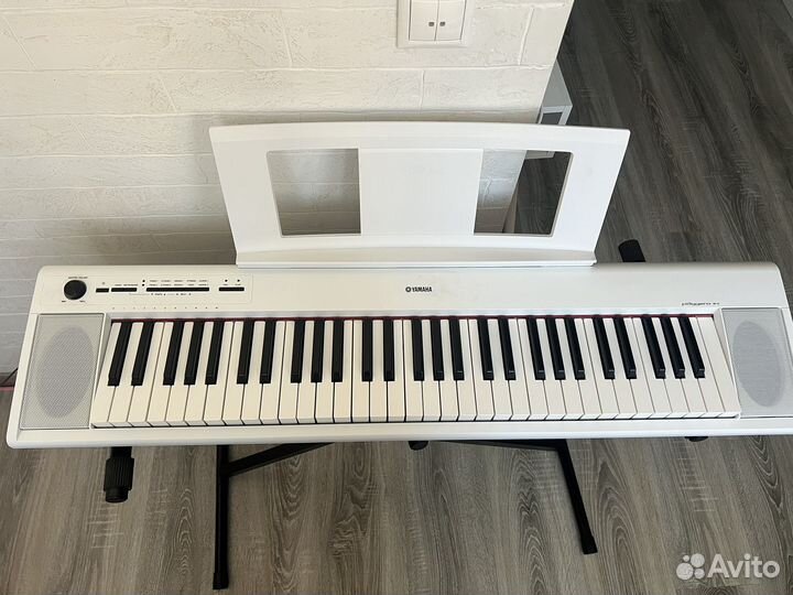 Синтезатор yamaha piaggero np-12