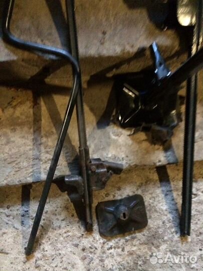 Газ 21 - М-20 новый домкрат