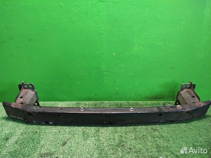 Усилитель бампера переднего Toyota Auris E150 2009