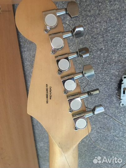 Электро гитара Squier by fender stratocaster