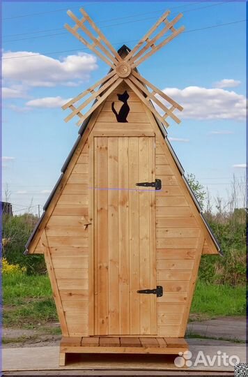 Уличный туалет деревянный KEY666