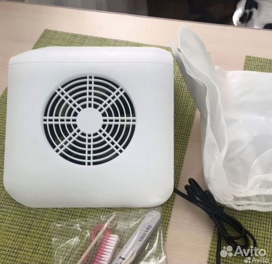 Пылесос для маникюра