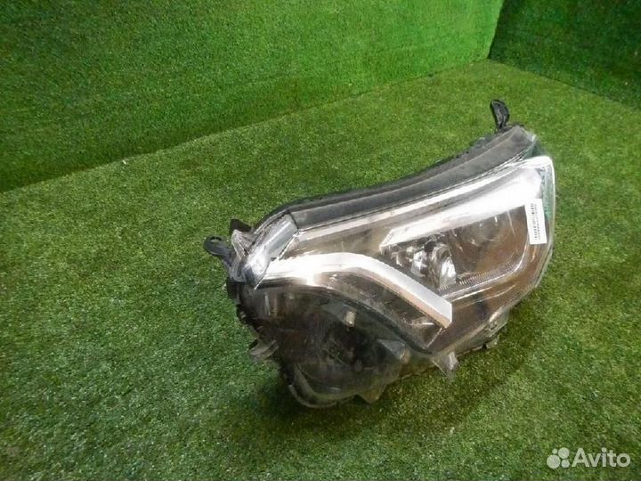 Фара левая Toyota RAV4