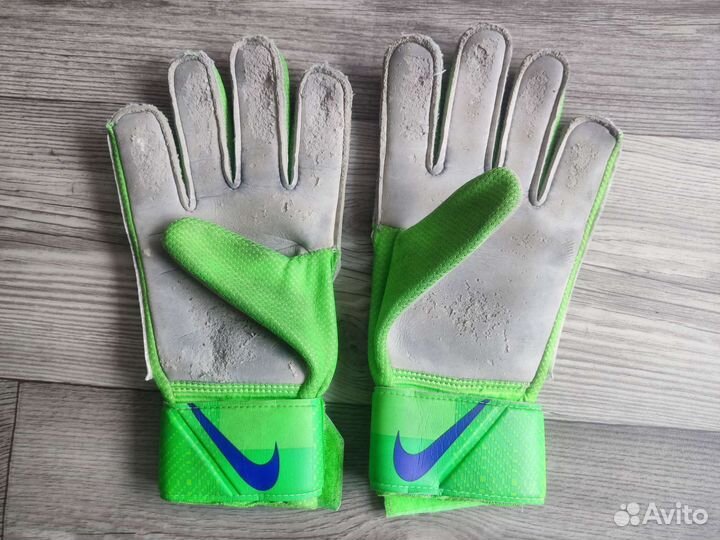 Вратарские перчатки nike