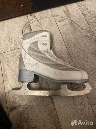 Коньки женские 37размер
