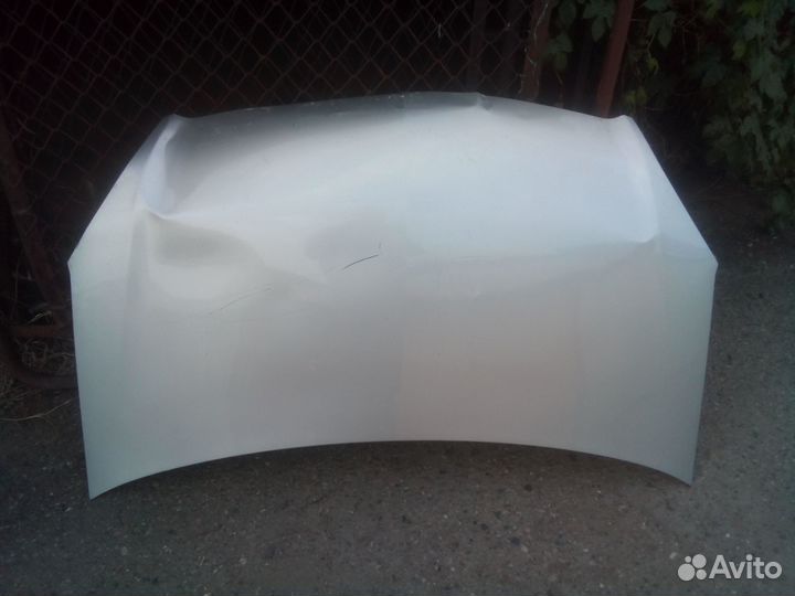 Капот Opel Zafira B