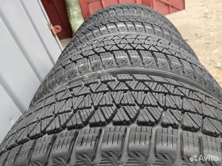 Bridgestone Blizzak DM-V3 225/55 R18