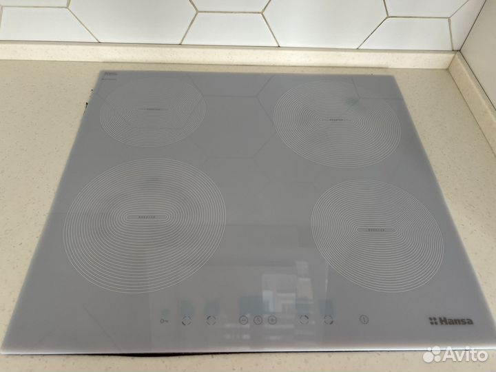 Индукционная плита Hansa на запчасти