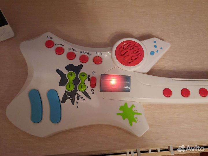 Детская гитара