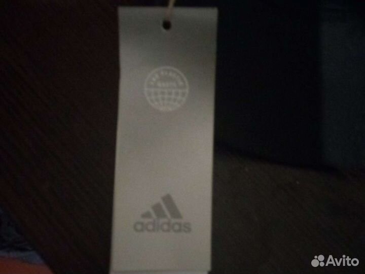 Adidas originals кепка