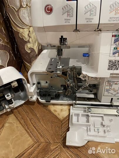Оверлок comfort 550