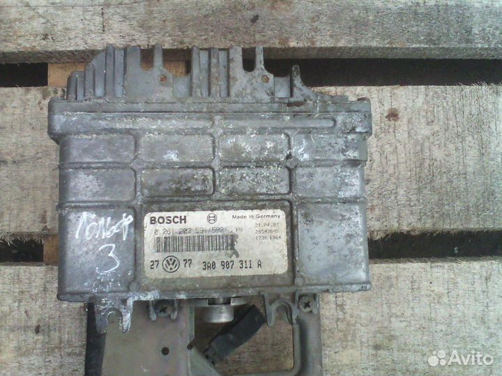 Эбу блок управления VW Golf 3